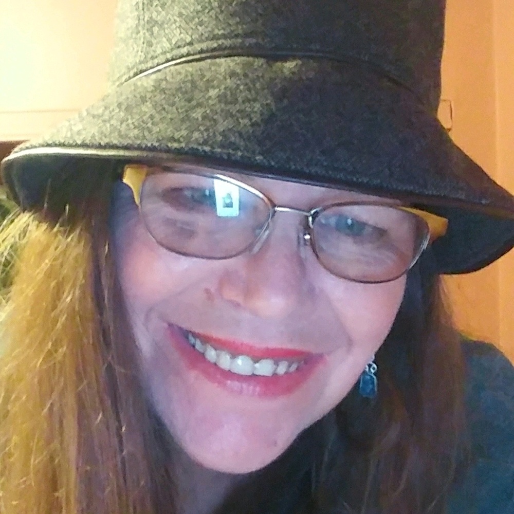 Meet your Posher, Cheryl